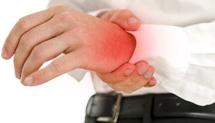 fájdalom a csuklóízületben ízületi gyulladással és artrózissal