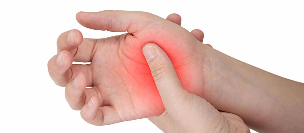 Fájdalom és bőrpír az ízületi területen, amely az arthrosis kialakulását kíséri